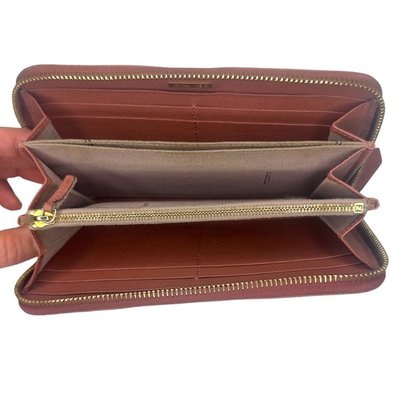 Fendi Dusty Rose Colored Leather Full Zip Wallet - Picture 4 of 5